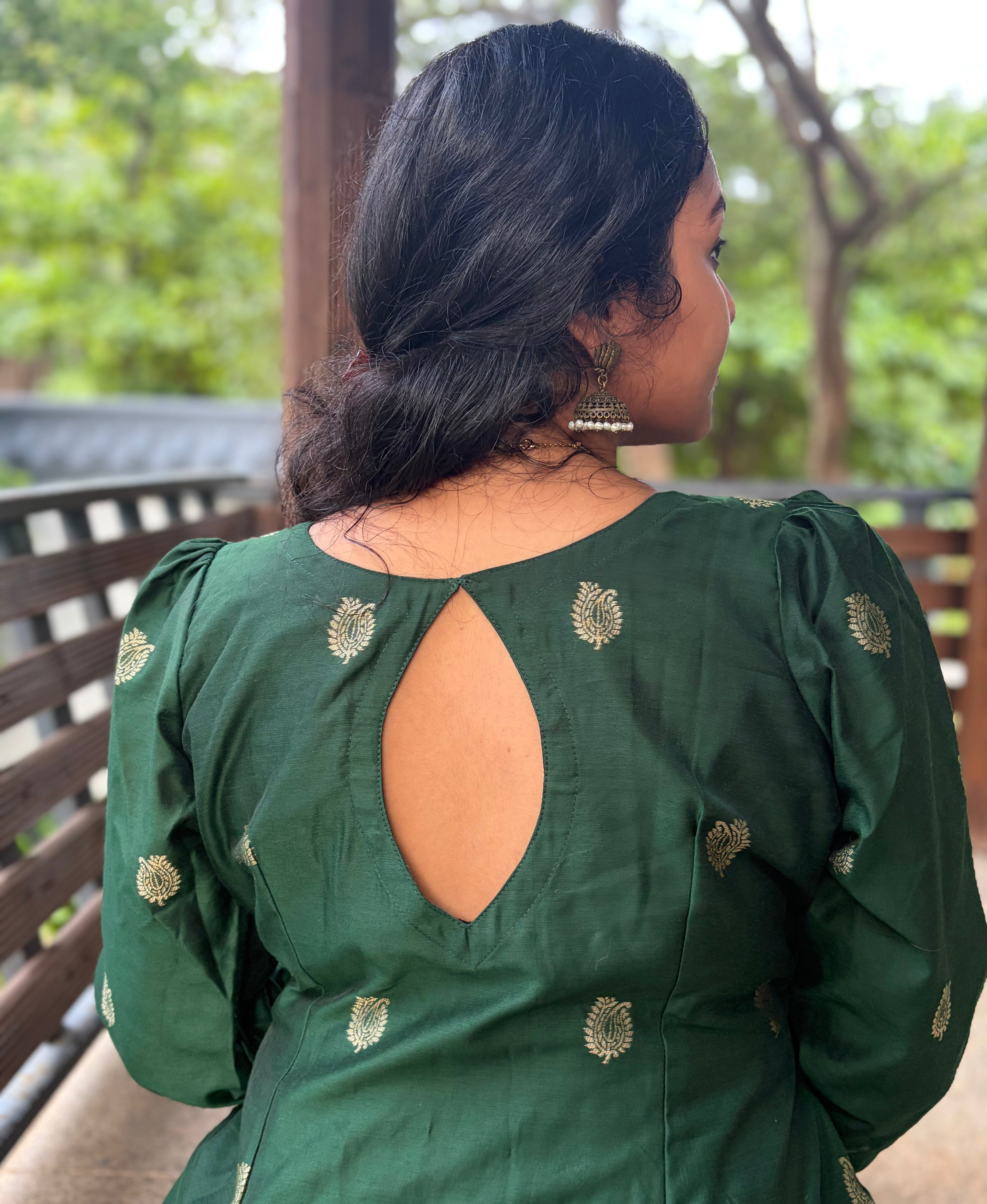 GREEN CHENNURI SILK WITH TOP AND DUPATTA